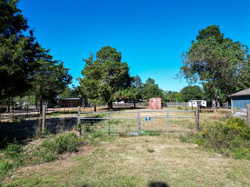 732 Ezekiel Smith St, Waller, TX, 77484-4613 | Card Image