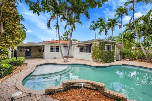 2312 Sw 25th Ter, Miami, FL, 33133-2304 | Card Image