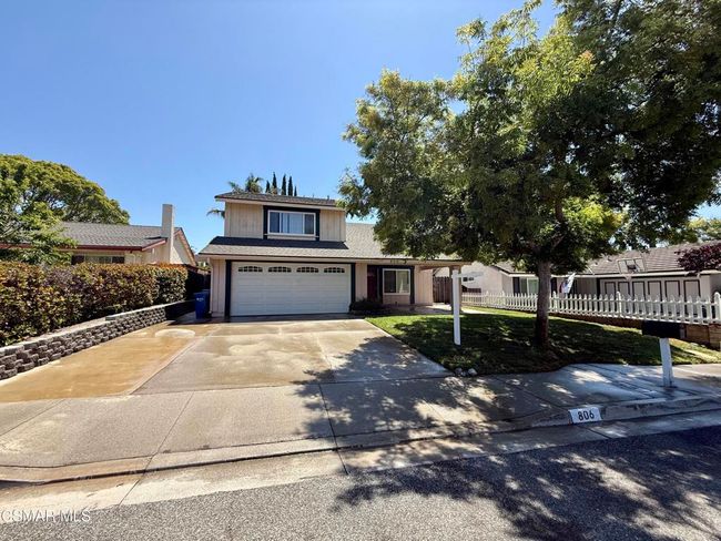 Front of House 4 | Image 4