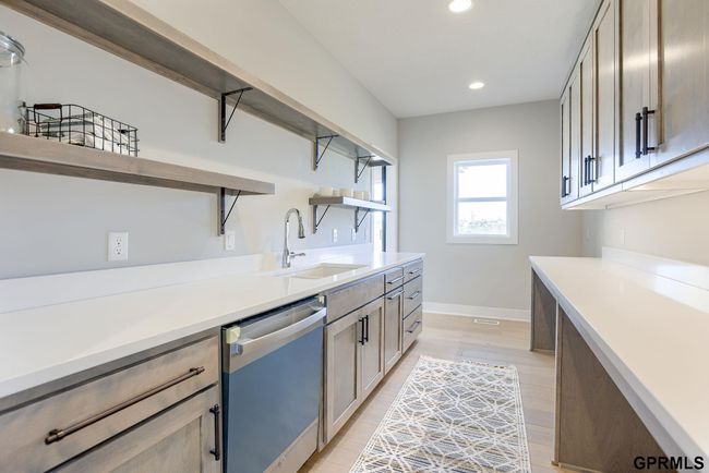 4093 George B Lake Pkwy, House other with 5 bedrooms, 4 bathrooms and 4 parking in Elkhorn NE | Image 6