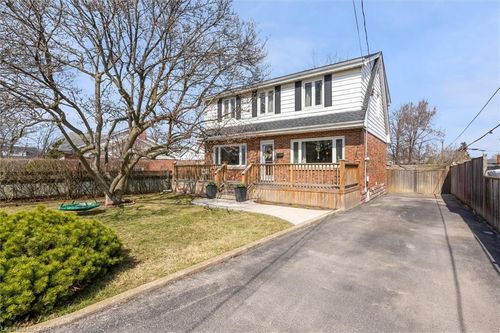 74 Glenview Dr, Stoney Creek, ON, L8G2L6 | Card Image