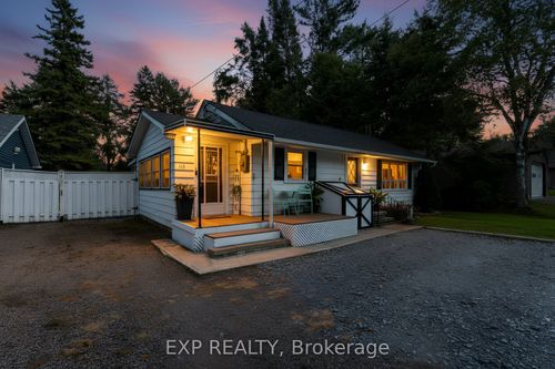 113 Station Rd, Pefferlaw, ON, L0E1N0 | Card Image