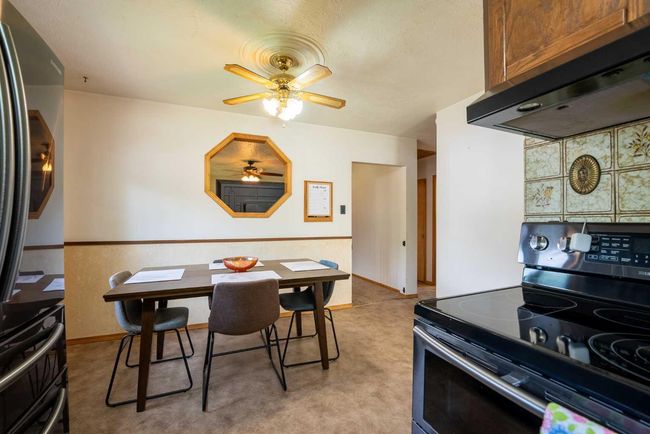 1209 18 St N, House detached with 3 bedrooms, 2 bathrooms and 6 parking in Lethbridge AB | Image 15