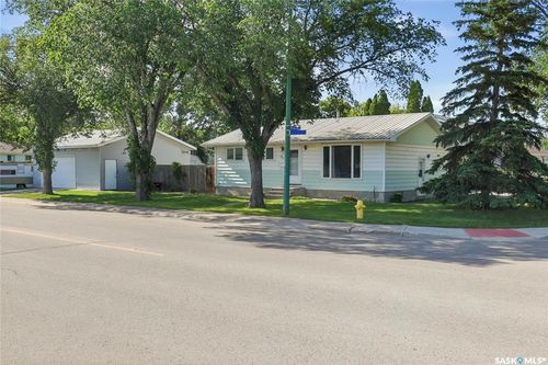 251 Sangster Blvd, Regina, SK, S4R7H2 | Card Image
