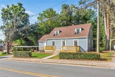 367 Elk Spur Street, House other with 4 bedrooms, 2 bathrooms and null parking in Elkin NC | Image 2