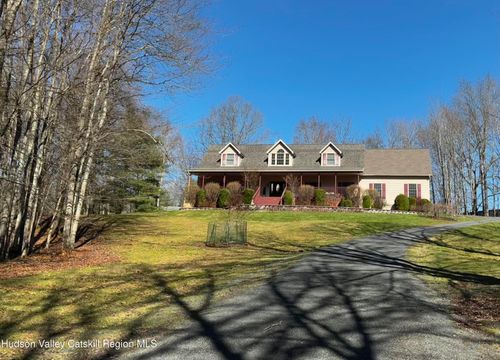 2950 New Prospect Rd, Pine Bush, NY, 12566-5631 | Card Image