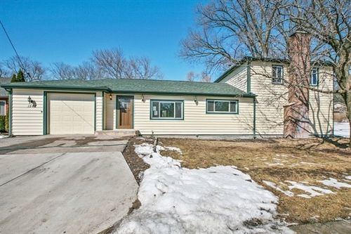 1562 Harrison St, Algonquin, IL, 60102-2324 | Card Image