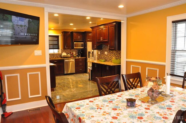 195-195 Wachung Terrace, House other with 3 bedrooms, 3 bathrooms and null parking in Scotch Plains NJ | Image 7
