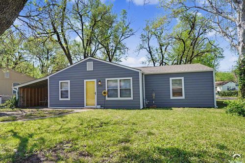 1727 Maple Ln, Lawrence, KS, 66044-4347 | Card Image