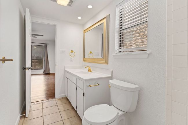UNIT-12 - 1108 Hi Stirrup, Condo with 2 bedrooms, 2 bathrooms and 2 parking in Horseshoe Bay TX | Image 16