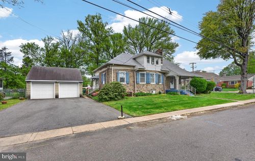 1949 Forrest Ave, MORTON, PA, 19070-1606 | Card Image
