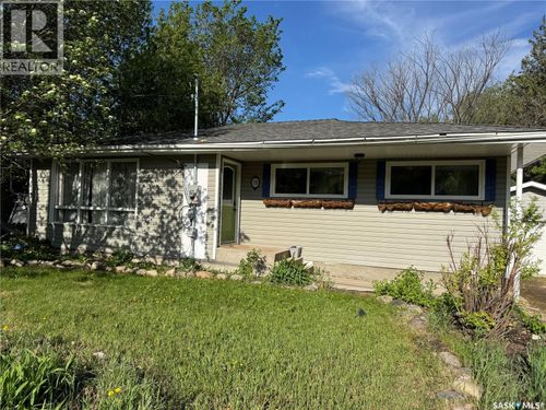 170 Elgin Cres, Lumsden, SK, S0G3C0 | Card Image