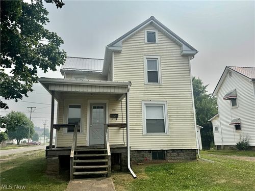 1349 E Main St, Coshocton, OH, 43812-1846 | Card Image