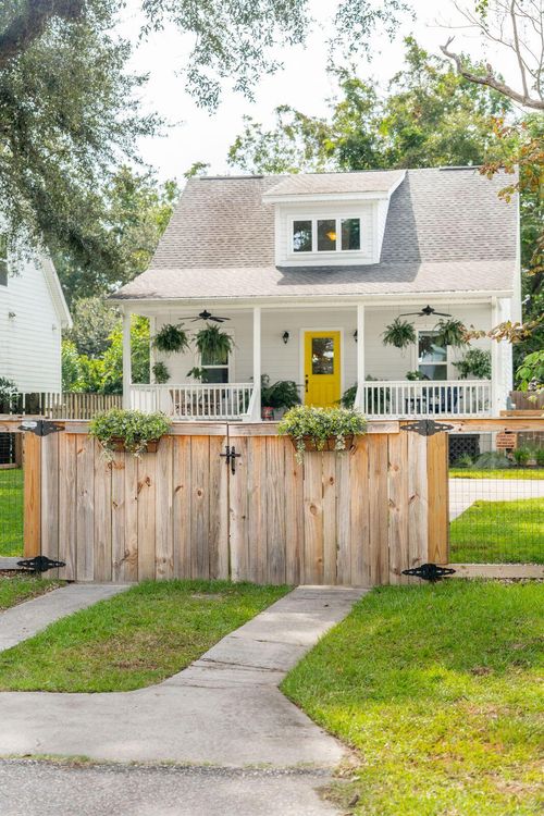 4350 Rugheimer Ave, North Charleston, SC, 29405-4754 | Card Image