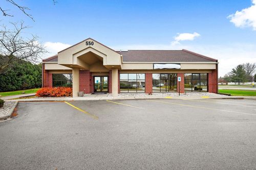 550 Broadway Dr, Sun Prairie, WI, 53590-1774 | Card Image