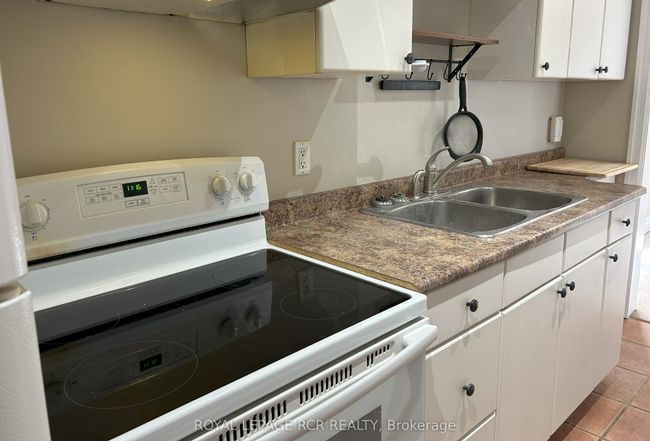 B - 5997 5 Th Line, House other with 2 bedrooms, 1 bathrooms and 2 parking in Egbert ON | Image 6