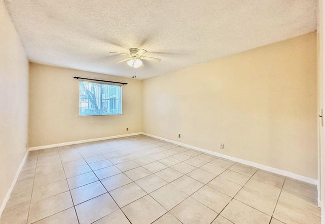 APT-818 - 9833 Westview Dr, Condo with 2 bedrooms, 2 bathrooms and null parking in Coral Springs FL | Image 14