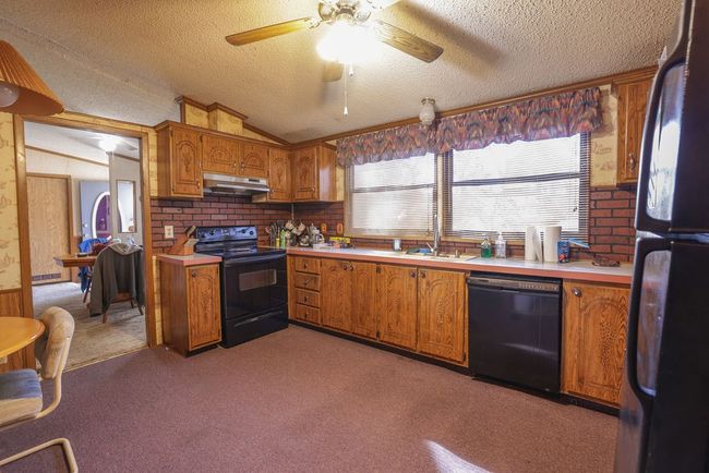 305 Pine St, House other with 3 bedrooms, 2 bathrooms and null parking in Seven Points TX | Image 17