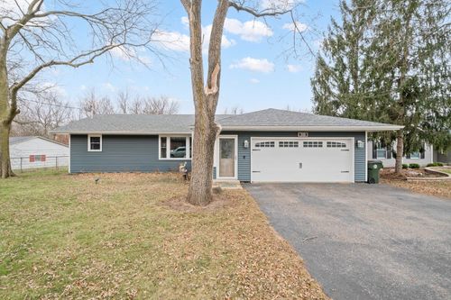 38 Holiday Drive, Somonauk, IL, 60552 | Card Image