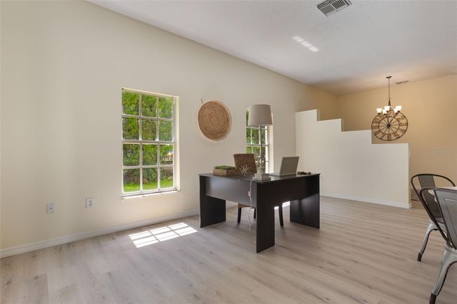 Office/Formal | Image 12