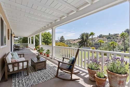 3562 S Mission Rd, Fallbrook, CA, 92028-9451 | Card Image