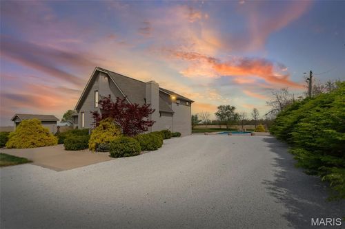 19744 Us Highway 67, Jerseyville, IL, 62052 | Card Image