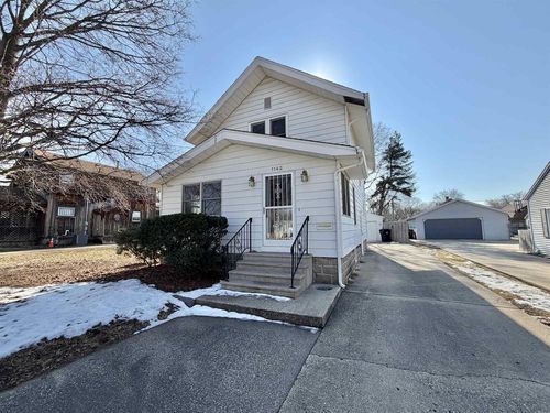 1142 Jackson St, Beloit, WI, 53511-6021 | Card Image