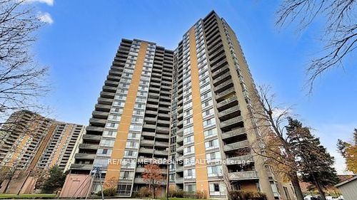 713-10 Martha Eaton Way, North York, ON, M6M5B3 | Card Image