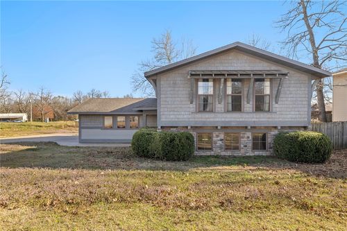 1009 Peak St, Cave Springs, AR, 72718-7110 | Card Image