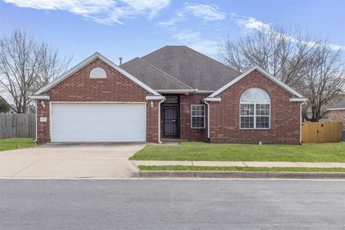 101 Fox Run Cir, Centerton, AR, 72719-9405 | Card Image