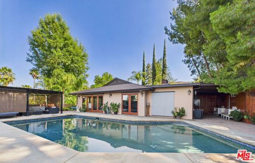 4723 Dunas Ln, Tarzana, CA, 91356-4603 | Card Image