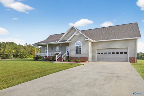 45 Billy King Dr, Boaz, AL, 35957-6064 | Card Image