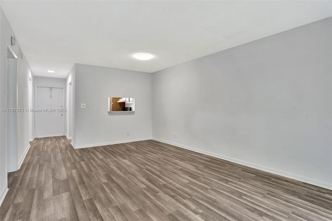 APT-212 - 8400 Lagos De Campo Blvd, Condo with 1 bedrooms, 1 bathrooms and null parking in Tamarac FL | Image 13