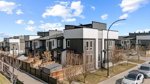 310 Seton Cir Se, Calgary, AB, T3M3H1 | Card Image