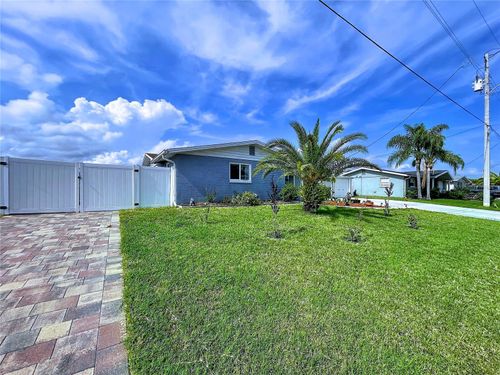 6536 Leeside Isle, HUDSON, FL, 34667-1903 | Card Image
