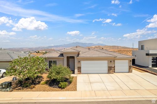 1213 E Marlowe Way, Washington, UT, 84780-2131 | Card Image