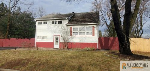 40 Beverly Ave, Somerset, NJ, 08873-1845 | Card Image