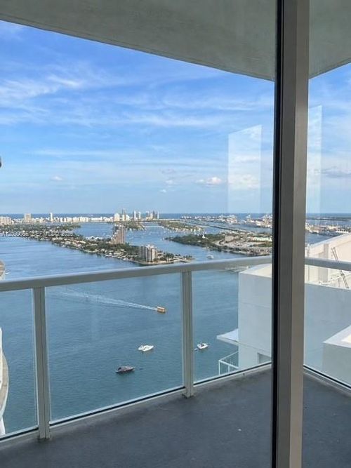 4203-1900 N Bayshore Dr, Miami, FL, 33132-3023 | Card Image