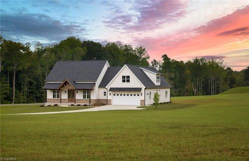 4211 Gracewood Farm Drive, Winston Salem, NC, 27101 | Card Image