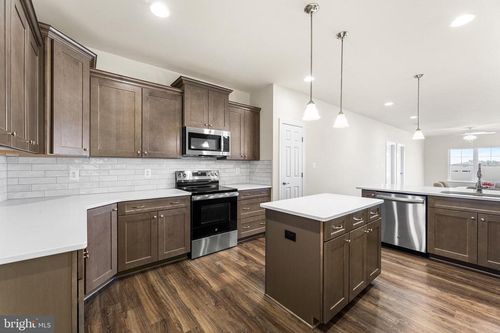 507 Pearl St, ELLENDALE, DE, 19941-2301 | Card Image