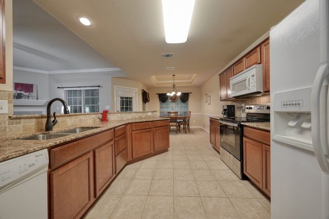 APT-1402 - 421 W Cumberland Rd, Condo with 2 bedrooms, 2 bathrooms and null parking in Tyler TX | Image 16