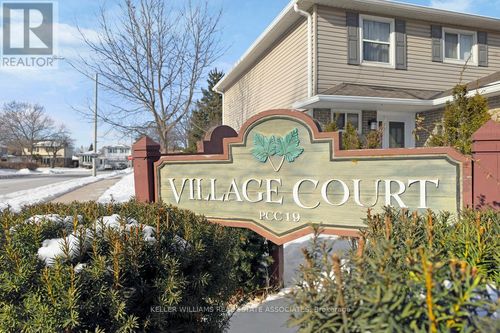 22-44 Village Crt, Brampton, ON, L6W1A6 | Card Image