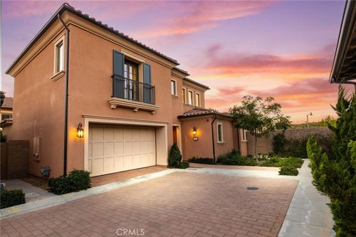 103 Vigna, Irvine, CA, 92602-1882 | Card Image