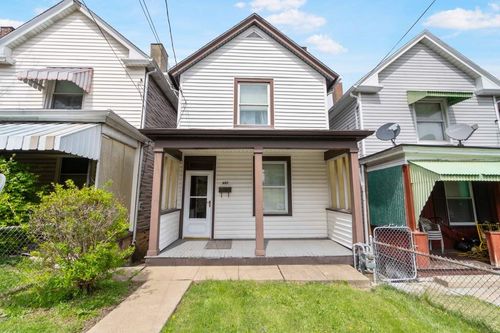 607 Park Ave, Clairton, PA, 15025-1526 | Card Image