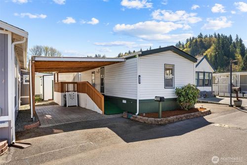 m68-15268 Maple Drive, Renton, WA, 98058 | Card Image