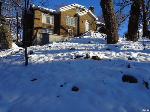 1515 Jersey Ridge Rd, Davenport, IA, 52803-3736 | Card Image