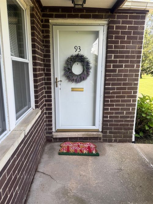 93 Artist Lake Dr, Middle Island, NY, 11953-2309 | Card Image