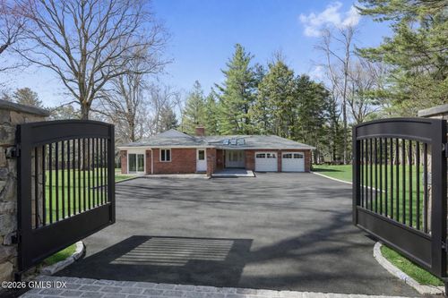 5 Loch Lane, Greenwich, CT, 06830 | Card Image