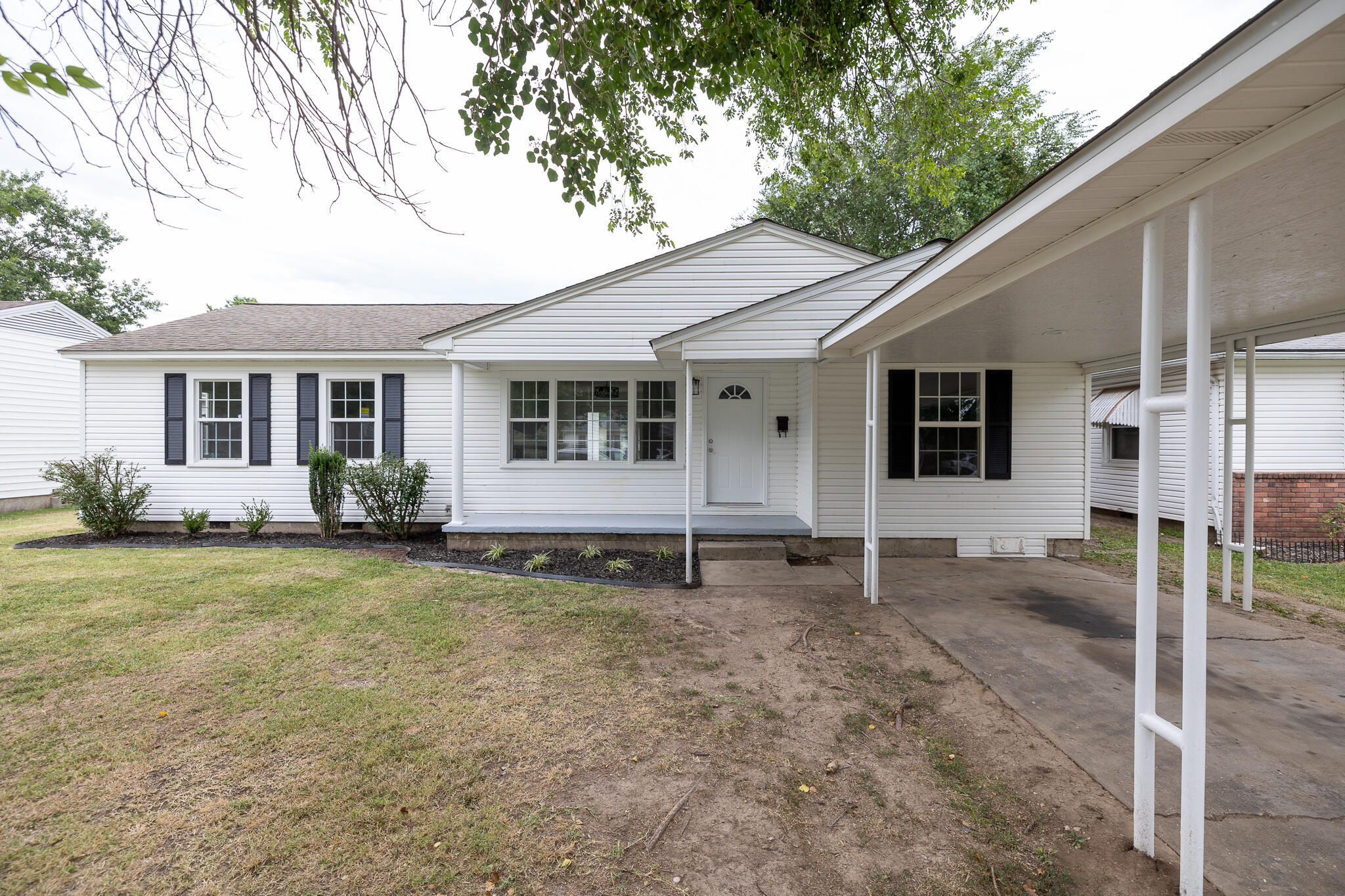 C St, Miami, OK 74354