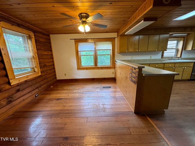 2401 Egan Rd, House other with 4 bedrooms, 3 bathrooms and null parking in Big Stone Gap VA | Image 26